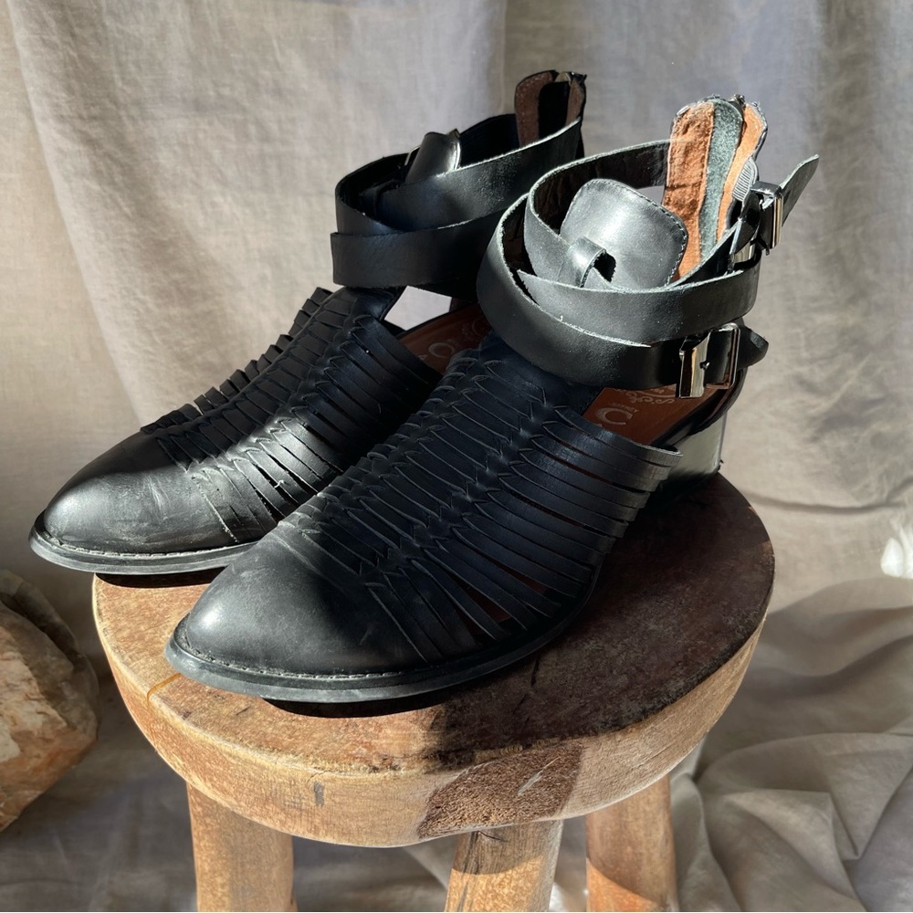 Jeffrey Campbell Stinson booties